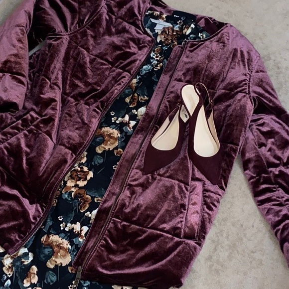 🎉HOST PICK🎉 Who What Wear Velvet Puff Jacket - Picture 2 of 12